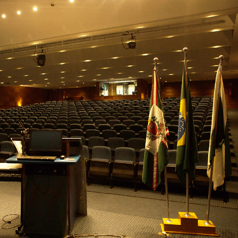RCE Engenharia e Consultoria - Auditórios e Núcleo Adm. FESP-PR